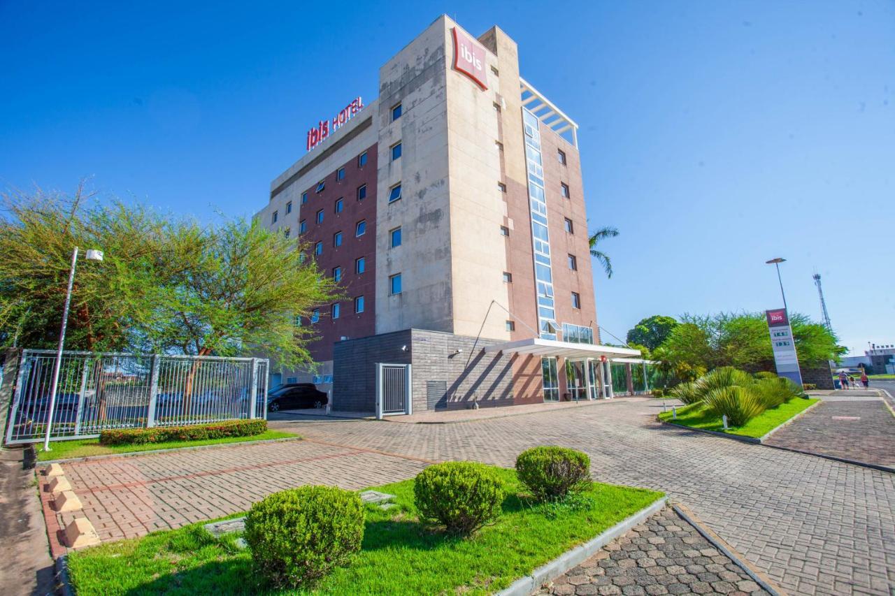 Hotel Ibis Lins Exterior photo