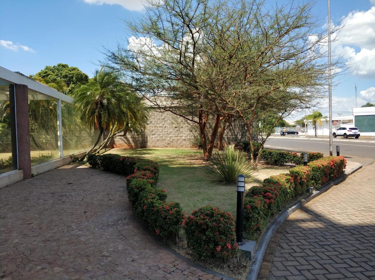 Hotel Ibis Lins Exterior photo